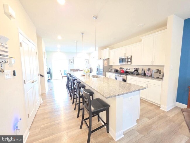 Building Photo - 35186 Wright Way