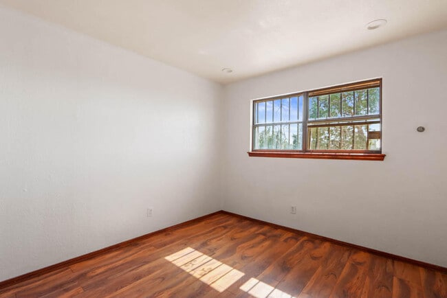 Building Photo - 7080 Portugal Dr