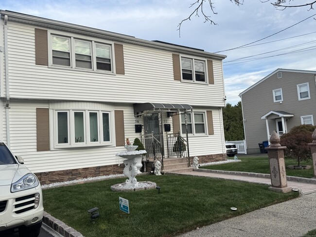 Building Photo - 37 Elizabeth Ann Dr