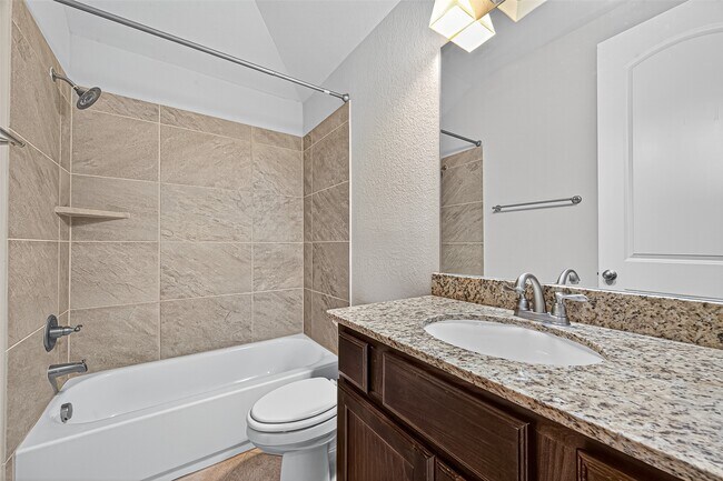 Building Photo - 28015 Castle Park Ln