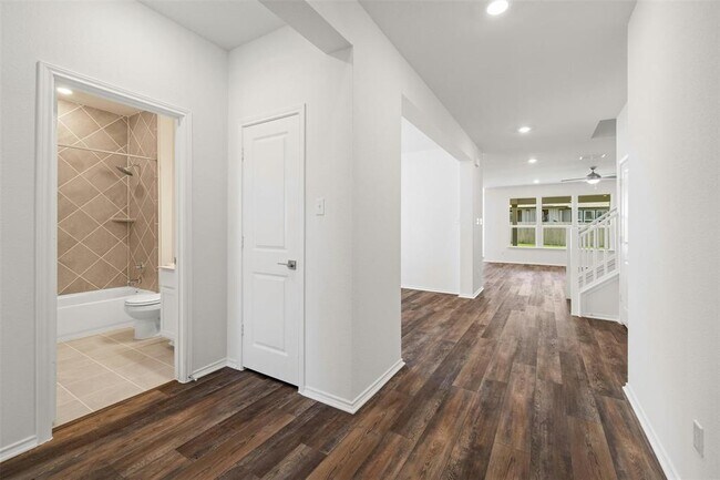 Building Photo - 3643 Sorriso Ln