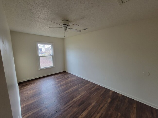 Building Photo - 3410 Calument Place