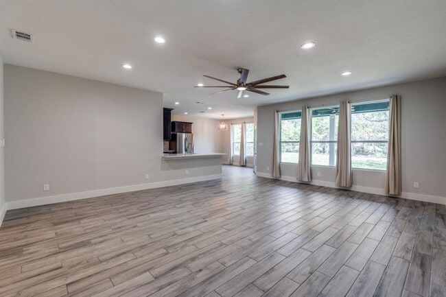 Building Photo - 1848 Tanglewood Trail
