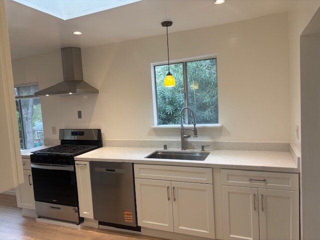 Building Photo - 8033 Winthrope St