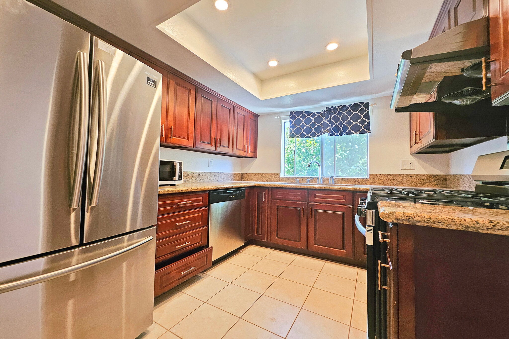 Building Photo - 1454 E Orange Grove Blvd