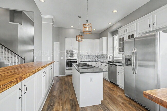 Building Photo - 3403 W 111th Dr