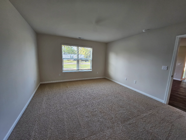 Building Photo - 374 Jeff Waters Cir