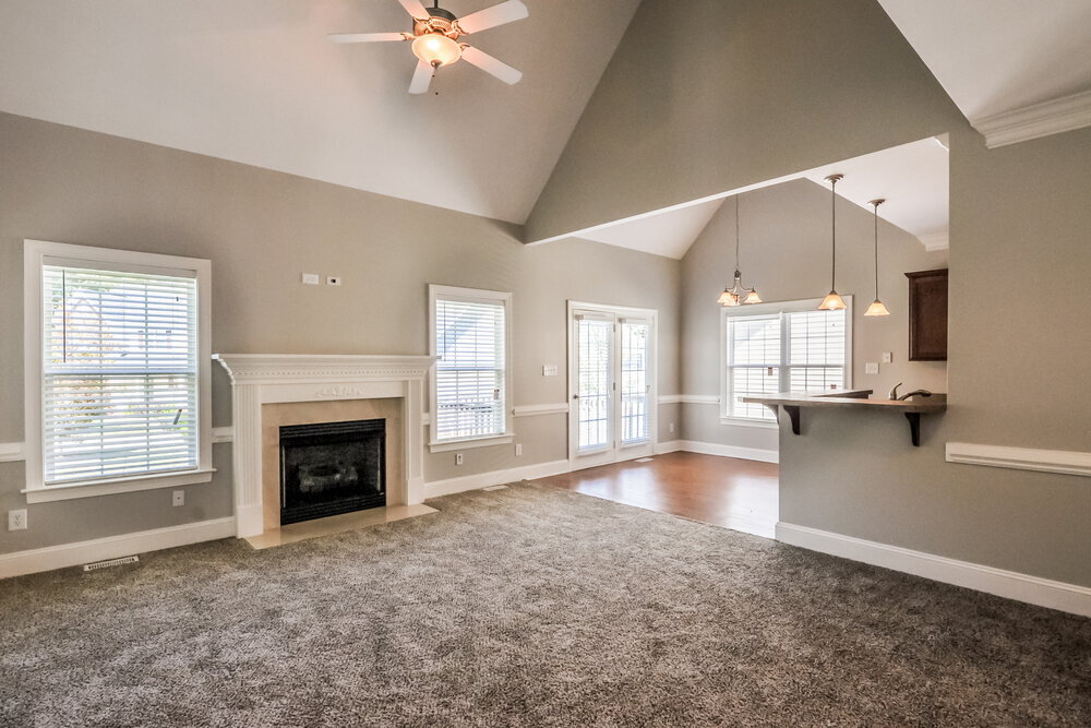 Building Photo - 3011 Watsonia Dr