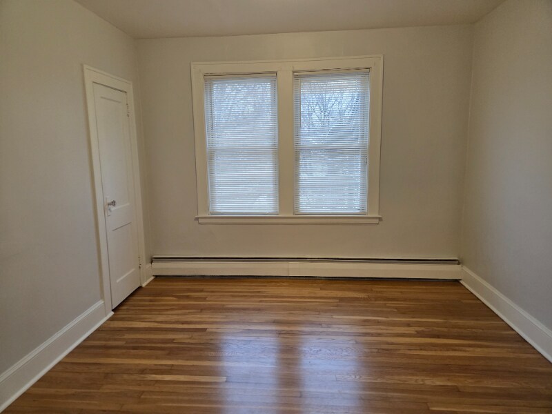 Building Photo - 168-170 Oak St