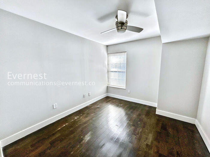 Building Photo - 199 14th St NE