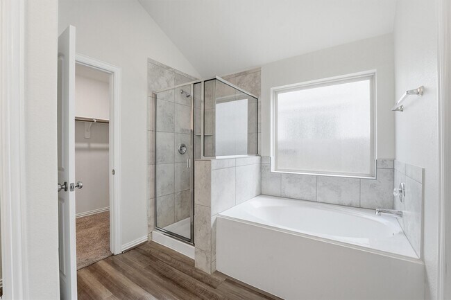 Building Photo - 28106 Aspen Horizon Dr