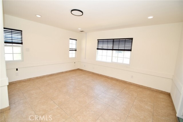 Building Photo - 14103 Fonthill Ave