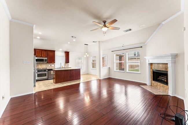 Building Photo - 13009 Castlewind Ln