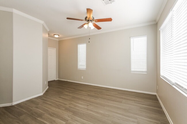 Building Photo - 2407 Character Ct