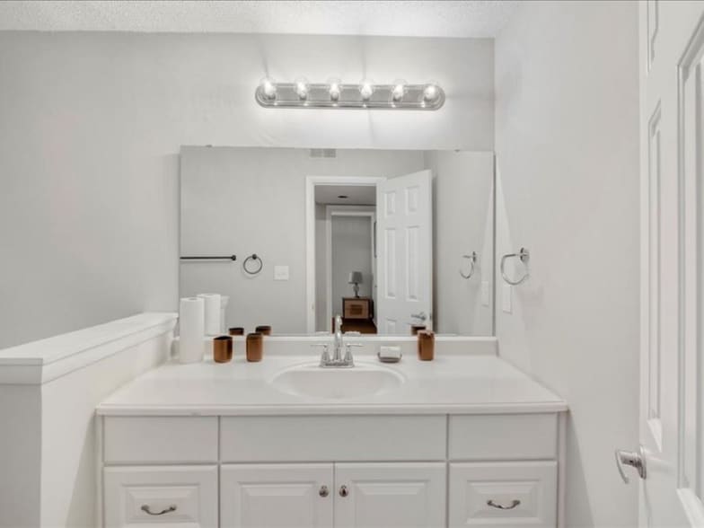 Building Photo - 3804 Chimney Ridge Pl