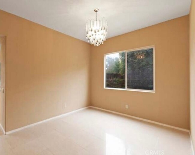 Building Photo - 8348 Barnwood Ln