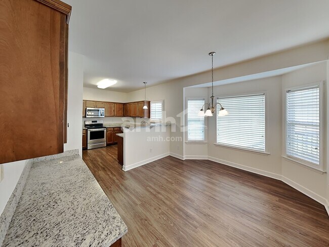 Building Photo - 3063 Romain Trail