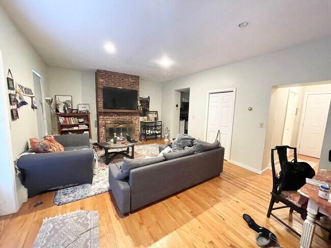 Building Photo - 660 Massachusetts Ave