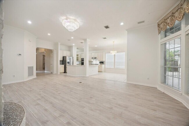Building Photo - 4302 Ruttand Park Ln