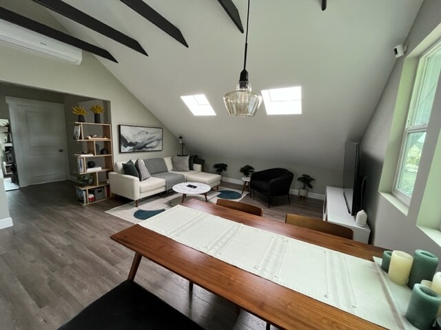 Building Photo - 931 21st St