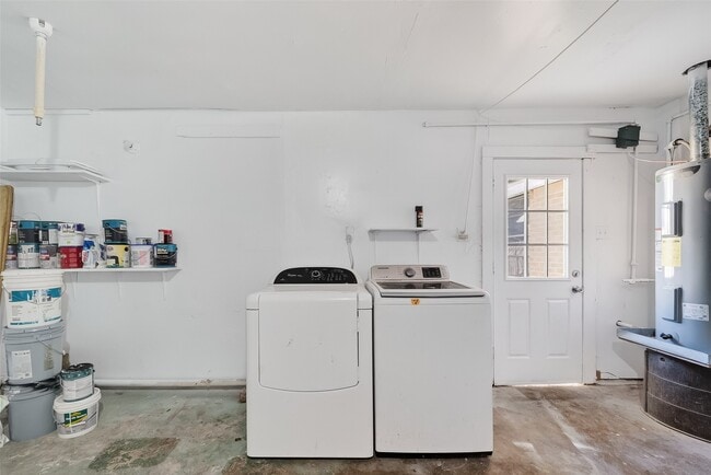 Building Photo - 703 Coryell St