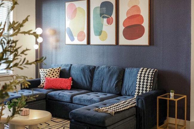 Building Photo - 13701 Montfort Dr