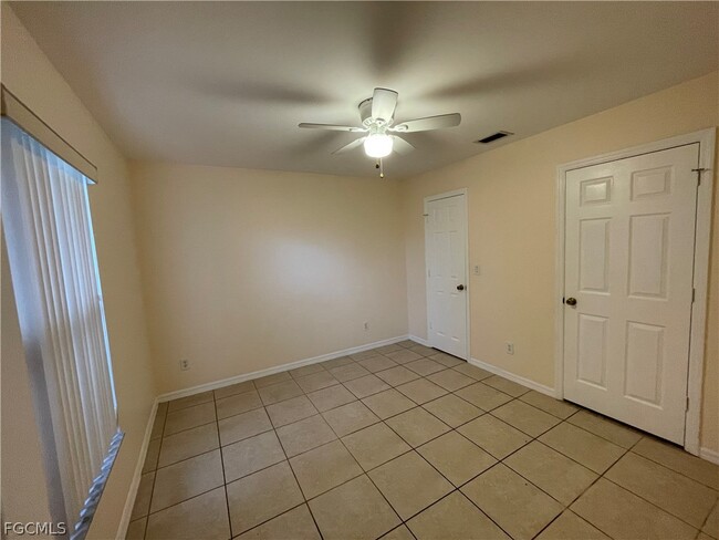 Building Photo - 606 SW 27th Terrace