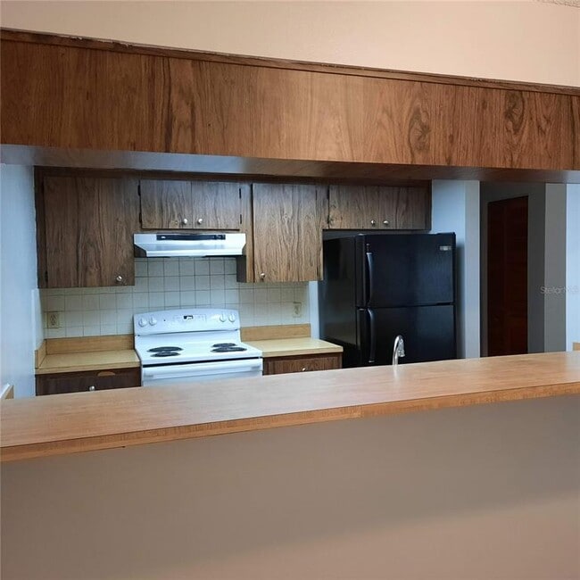 Building Photo - 682 37th St N