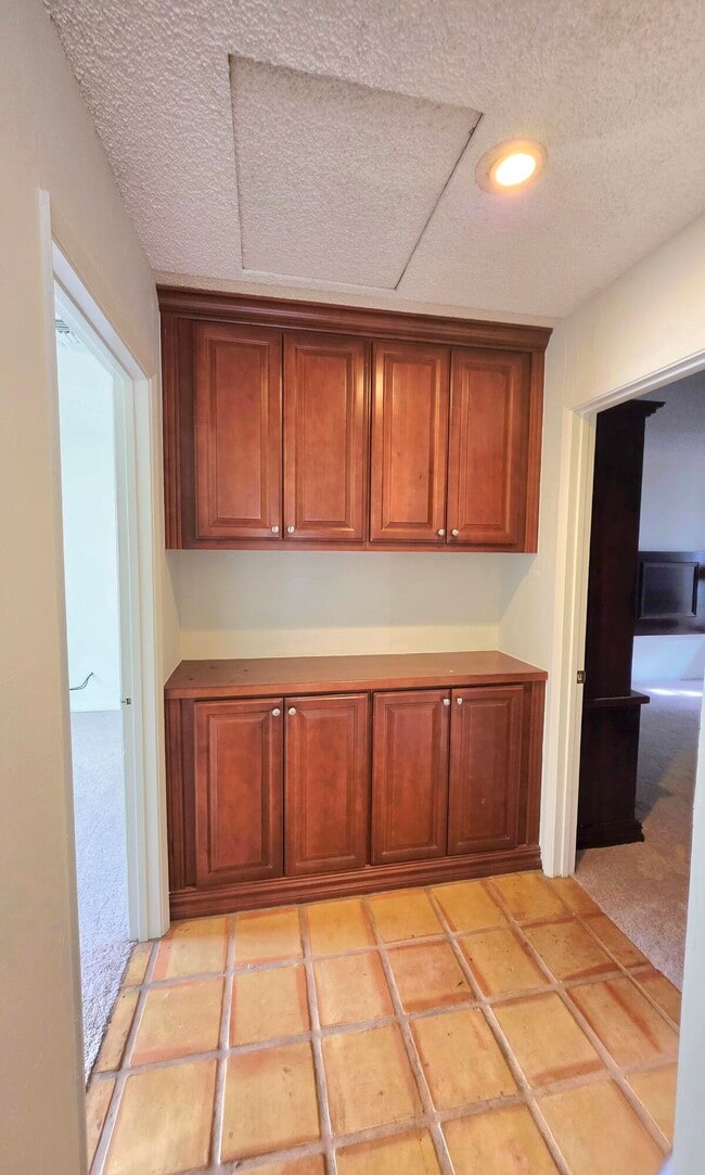 Building Photo - 40329 Sagewood Dr