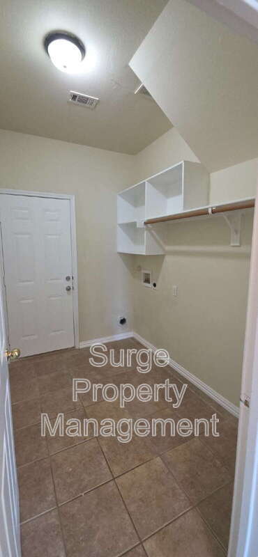 Building Photo - 312 Dover Heights Trail