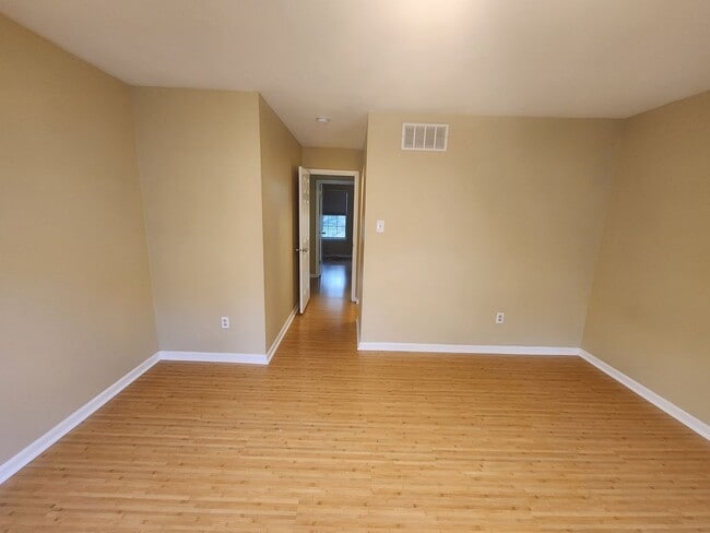 Building Photo - Patriot's Ridge 2 Bd / 1.5 Bth Condo in Central Bucks School District