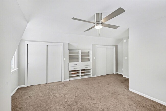 Building Photo - 534 Glenview Ct