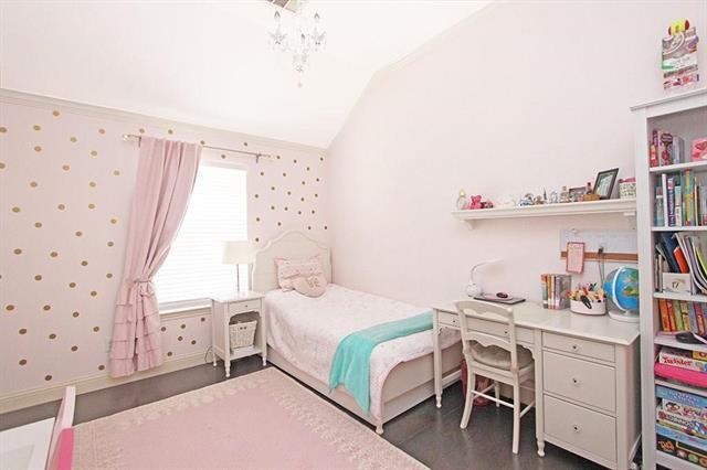 Building Photo - 1861 Carson Ln