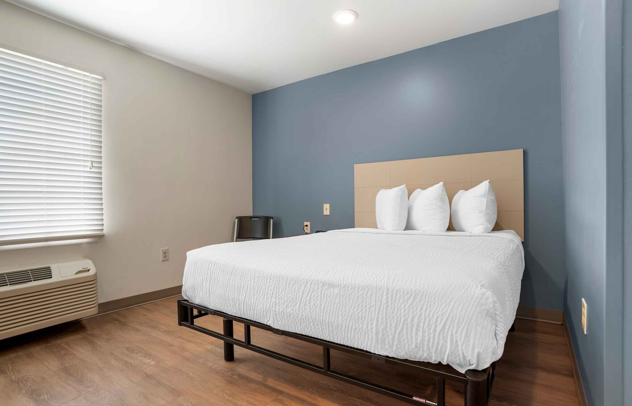 Building Photo - Furnished Studio-Tallahassee - Northwest