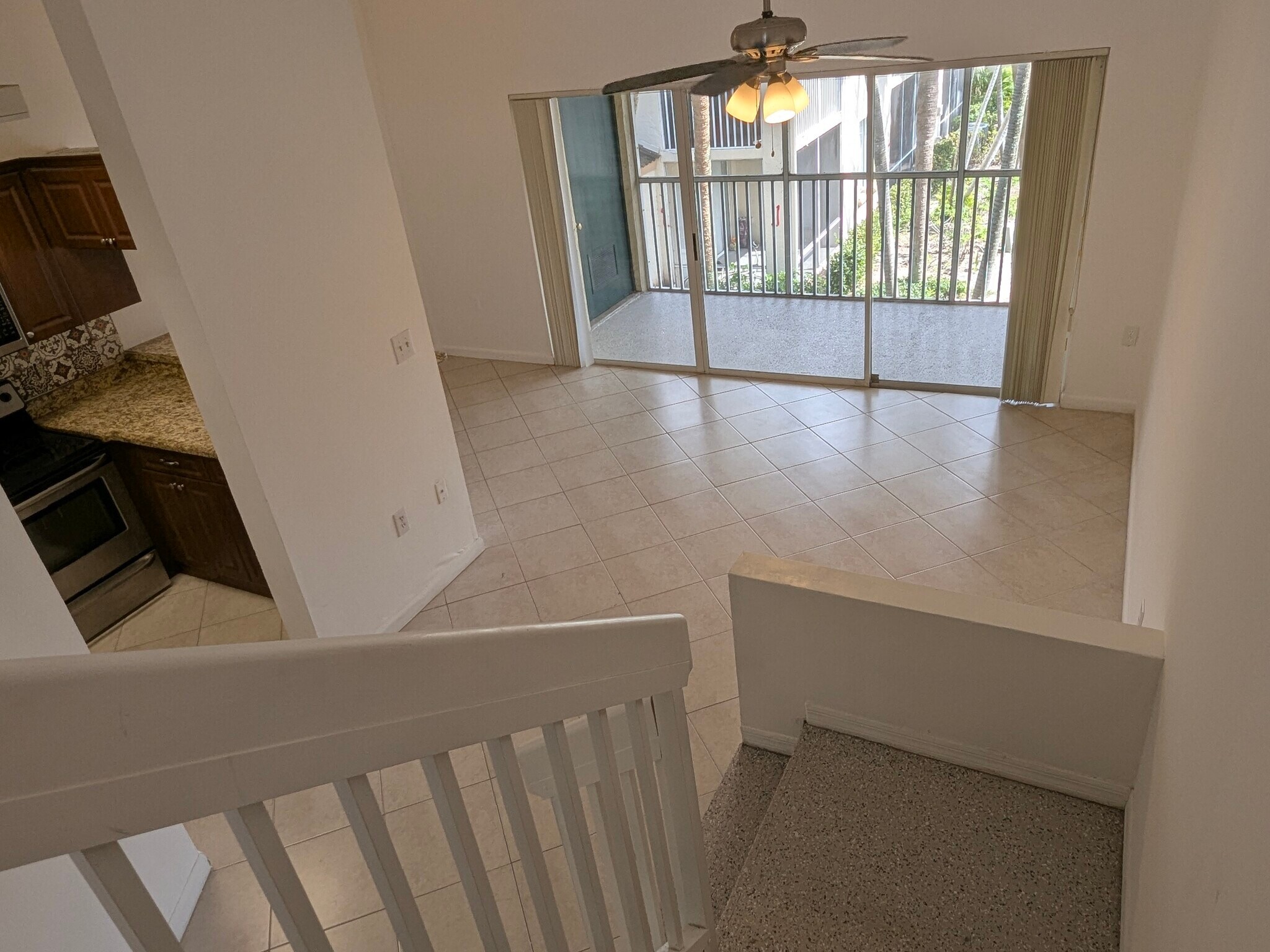Building Photo - 18203 Glenmoor Dr