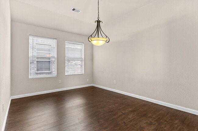 Building Photo - 2306 Urban Forest Ct