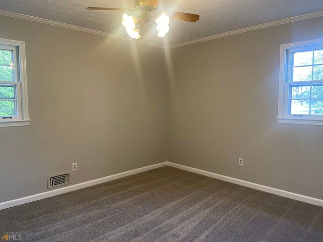 Building Photo - 86 Earle Ct