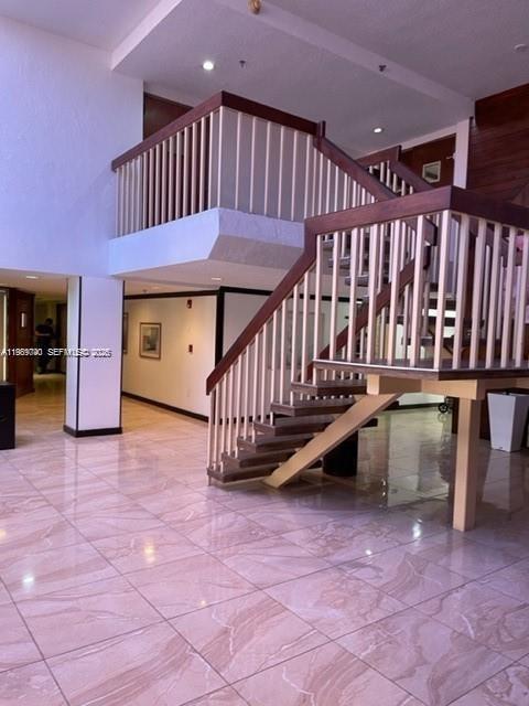 Building Photo - 17890 W Dixie Hwy