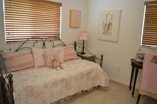 Building Photo - 3221 SW 93rd Pl