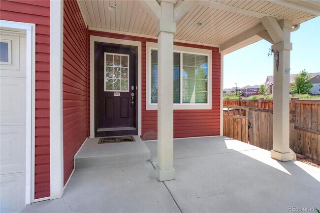 Building Photo - Gorgeous 4 bedroom in the highly sought af...