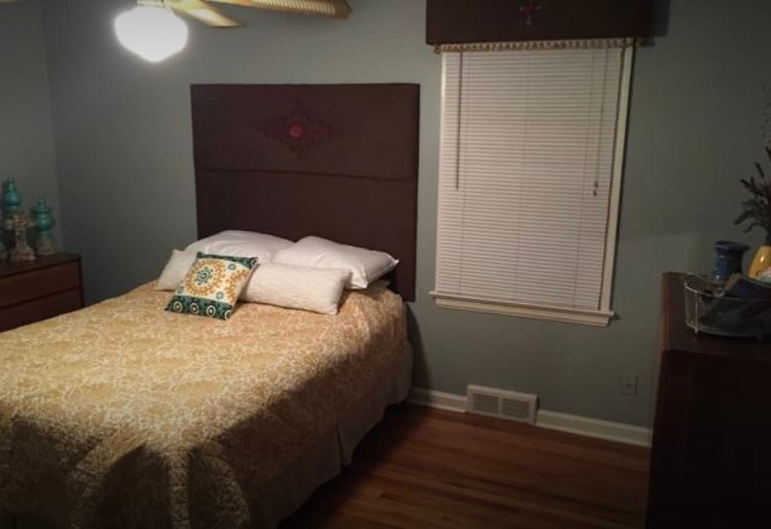 2nd Bedroom with large closet (no pictures of master bedroom, currently) - 3727 Dillon Ave