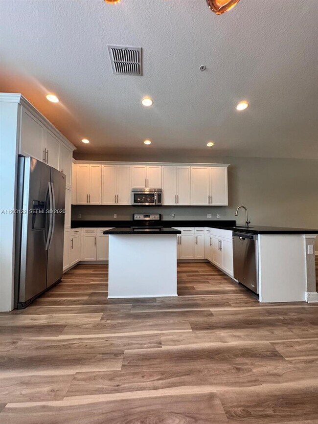 Building Photo - 11980 SW 29th St