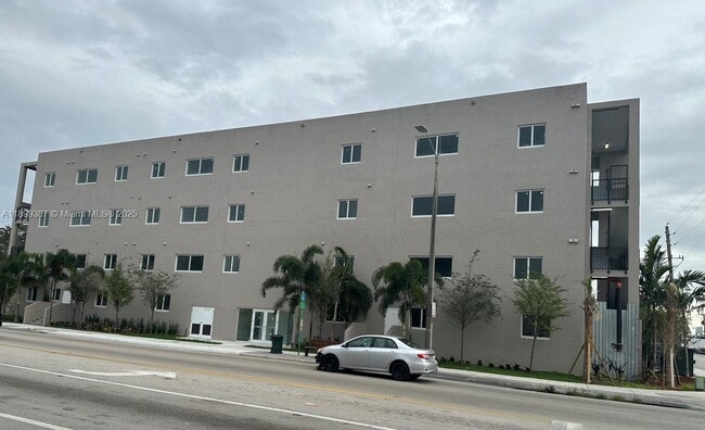 Primary Photo - 2311 NW 22nd Ave