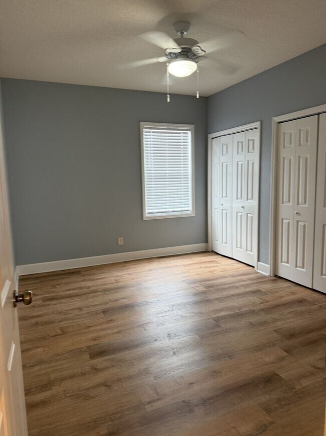 Building Photo - Single Family Home