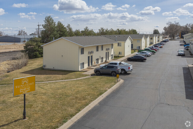 Building Photo - Sunlight Townhomes