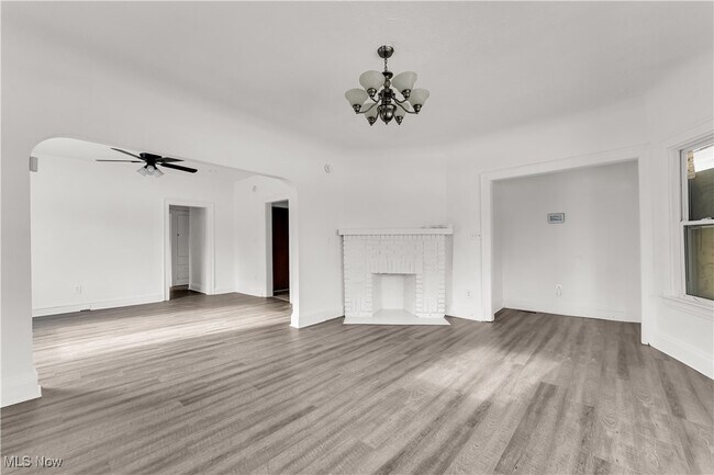 Building Photo - 430 E 149th St