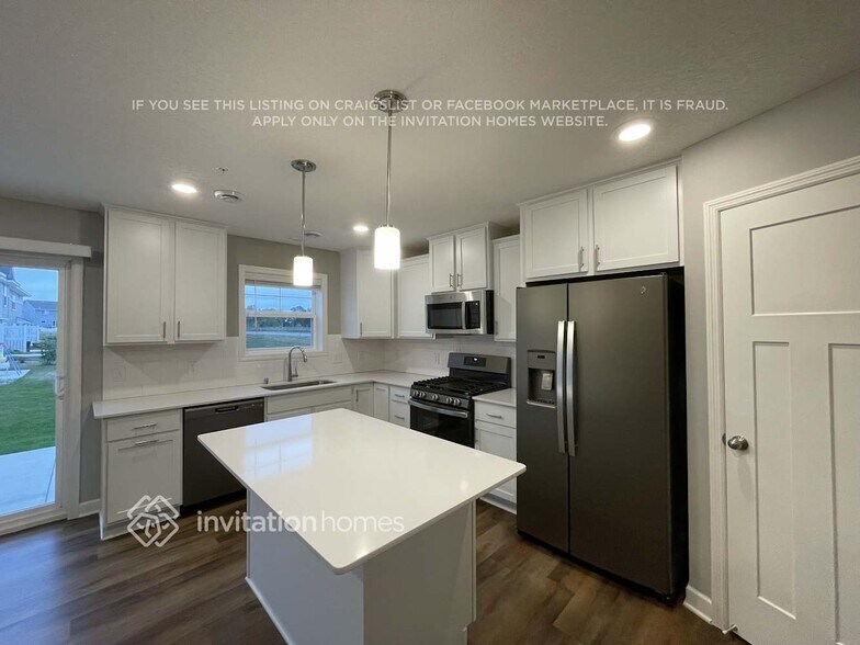 Building Photo - 14310 Arctic Cir