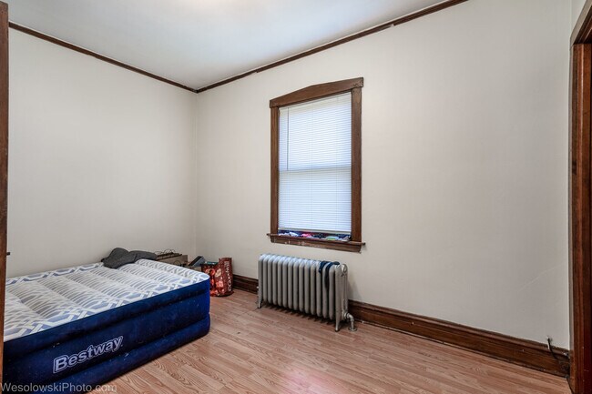 Building Photo - 4923 N Menard Ave