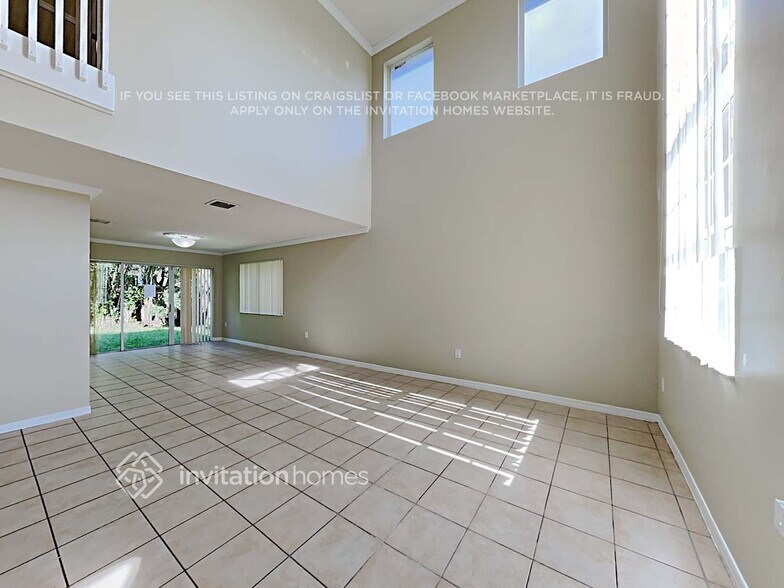 Building Photo - 9069 SW 157th Ct