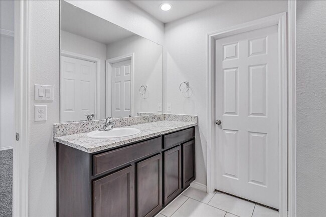 Building Photo - 3913 Jayden Dr
